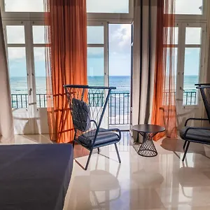 Hotell Gallery Rooms- Palazzo D'ali' Staiti Xix