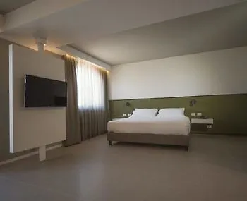 Airone City Hotel Catania 4*,