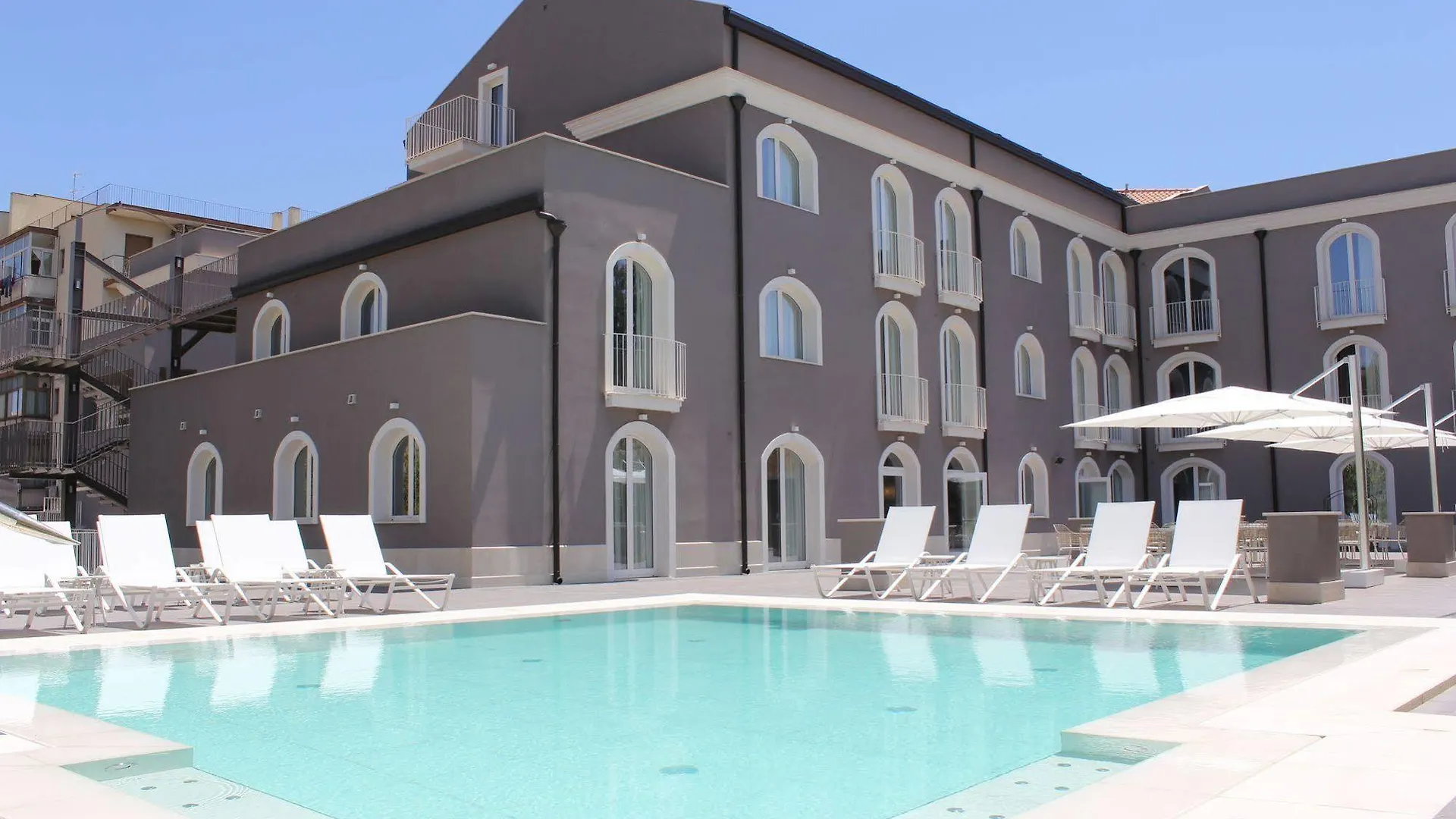 Airone City Hotel Catania 4*,